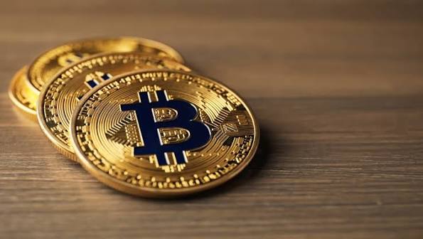 What Does a Non-Custodial Bitcoin Advisor Actually Do?